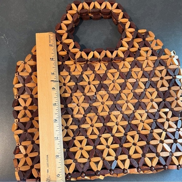 Wooden daisy macrame handbag - Picture 13 of 13